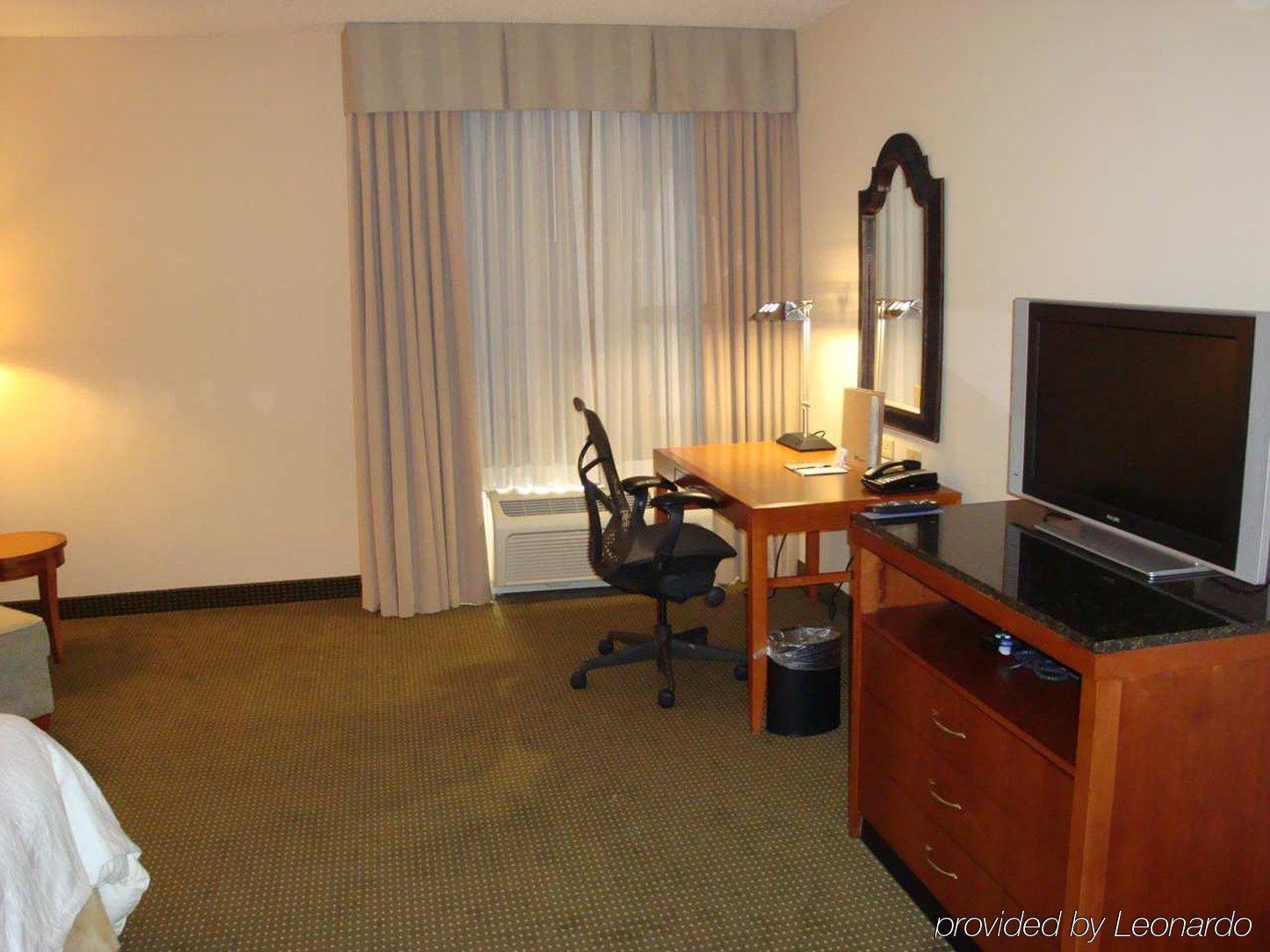 Hilton Garden Inn Таскалуса Номер фото
